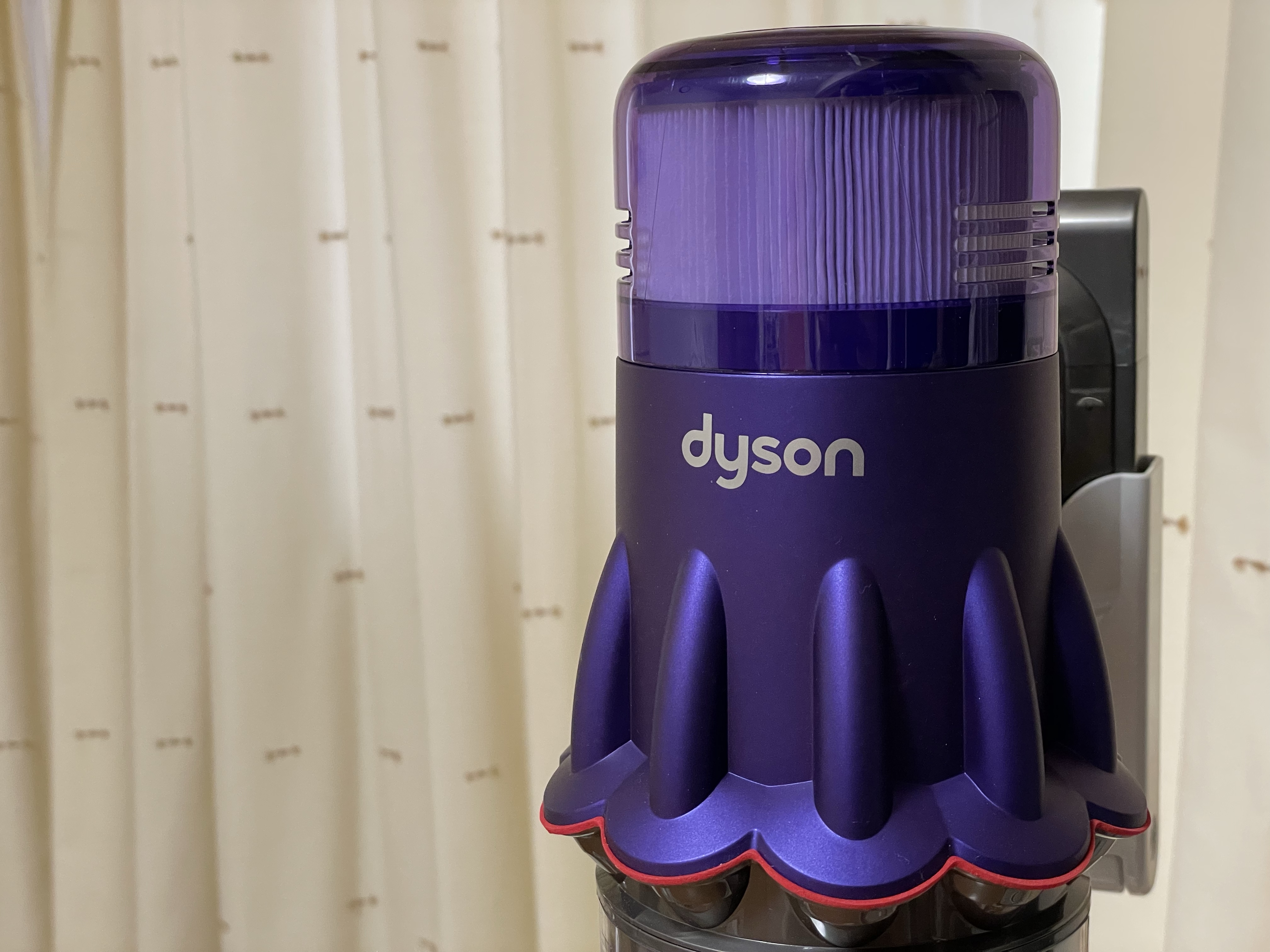 dyson digital slim SV18 FF Hを買った